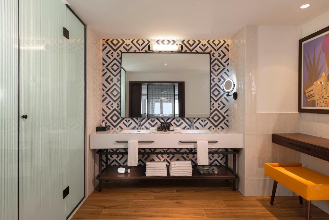 Ocean Coral Spring Resort Spring Rises Dış mekan fotoğraf Bathroom