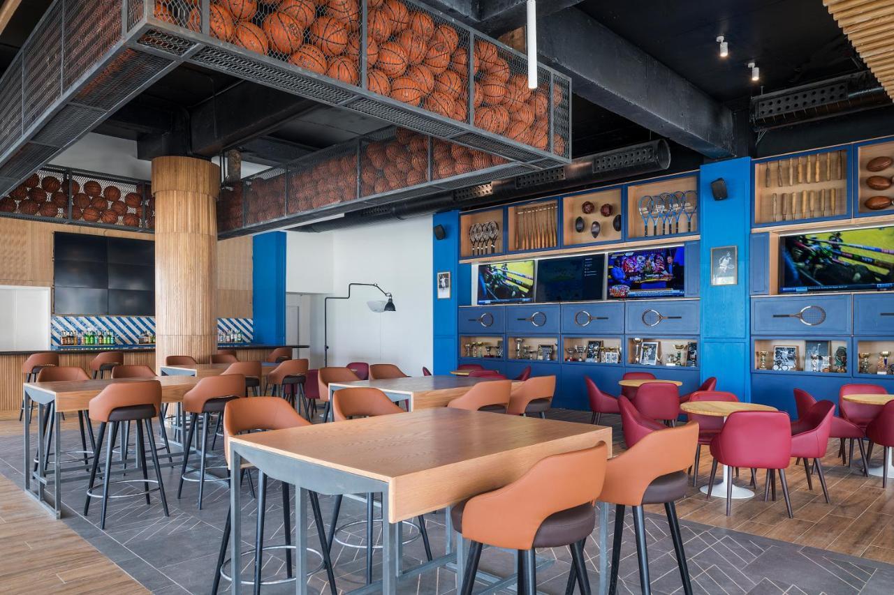 Ocean Coral Spring Resort Spring Rises Dış mekan fotoğraf The interior of the 2019 renovated restaurant